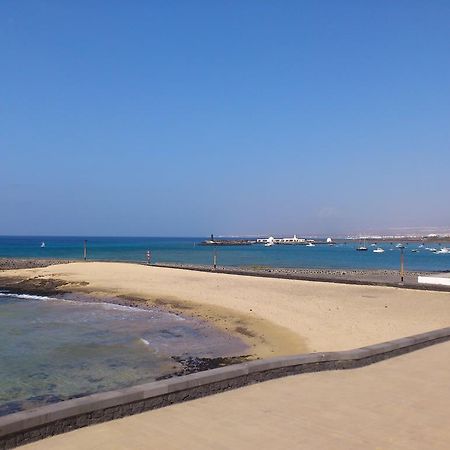 奥地利76号酒店 Sagunto 外观 照片